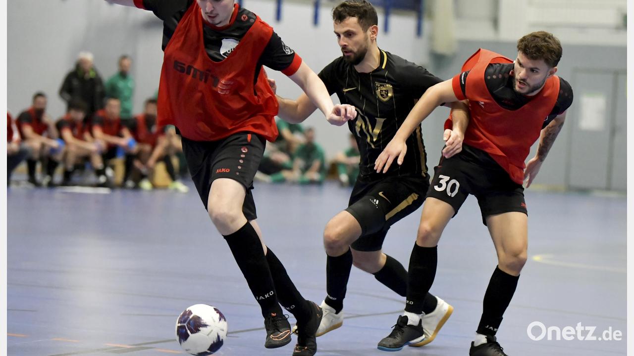 Futsal-Kreismeisterschaft-in-Weiden-Spannung-um-den-LOTTO-Bayern-Hallencup