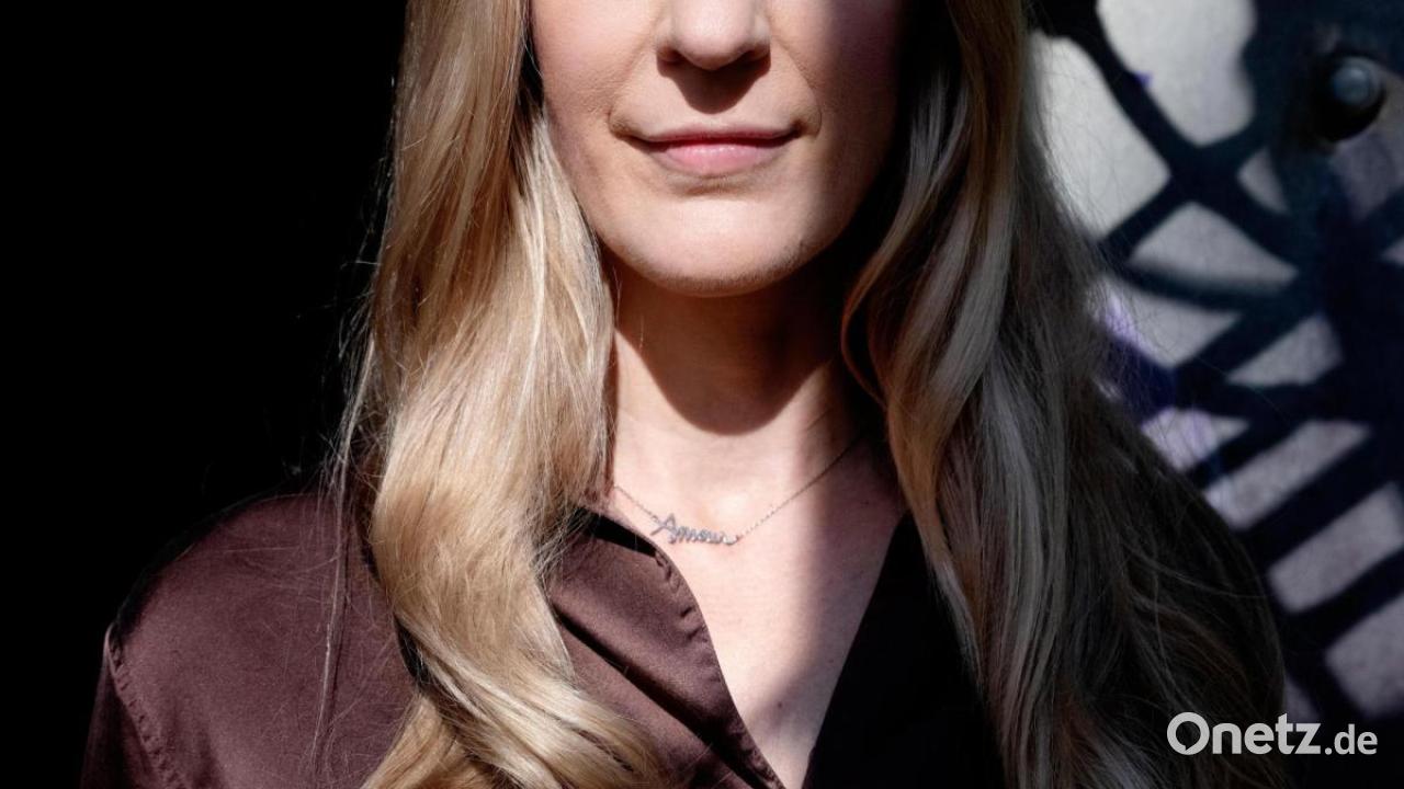 Die Journalistin Und Moderatorin Caro Matzko Liest In Sulzbach die-journalistin-und-moderatorin-caro-matzko-liest-in-sulzbach