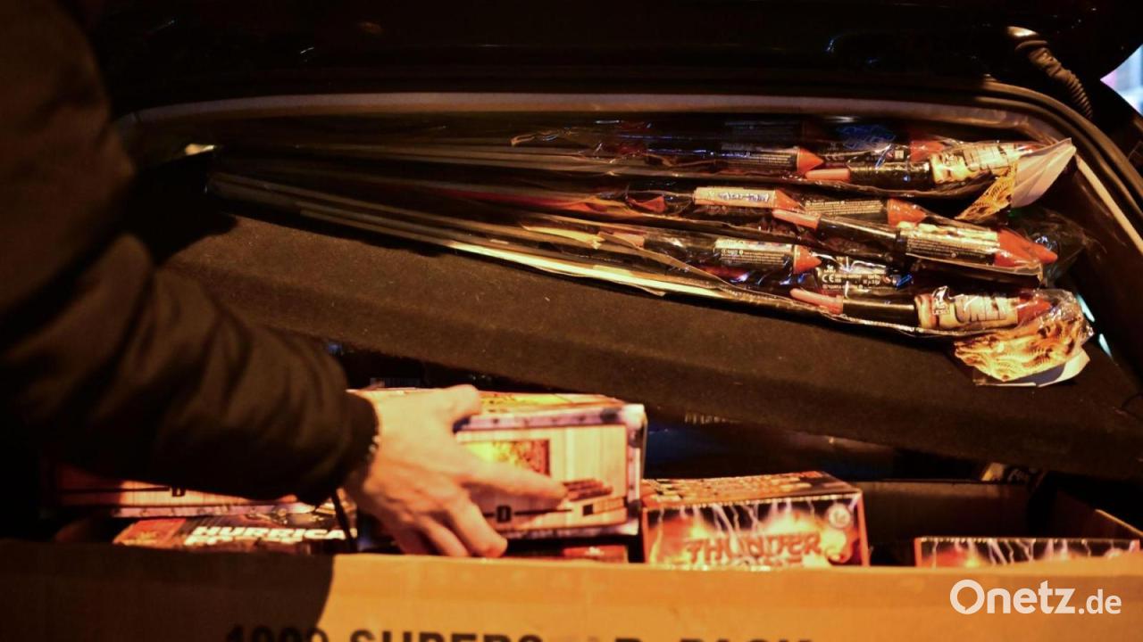 Unbekannte stehlen Raketen und Böller aus Baumarkt-Lager