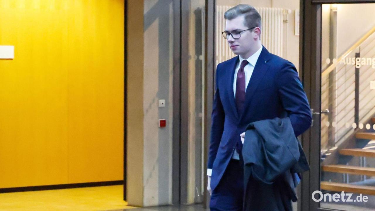 Halemba will sich zu Vorwürfen nicht vor Gericht äußern