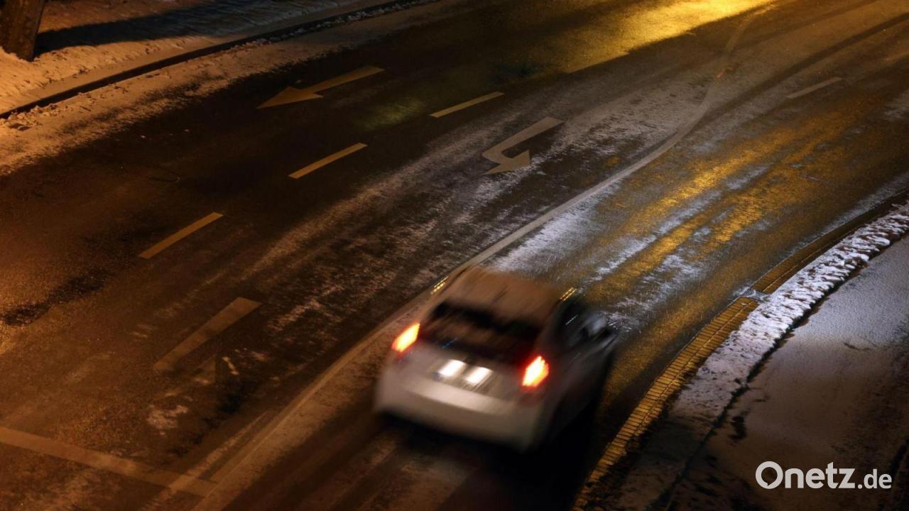 DWD warnt: Spiegelglatte Straßen durch Sturmtief „Elli“