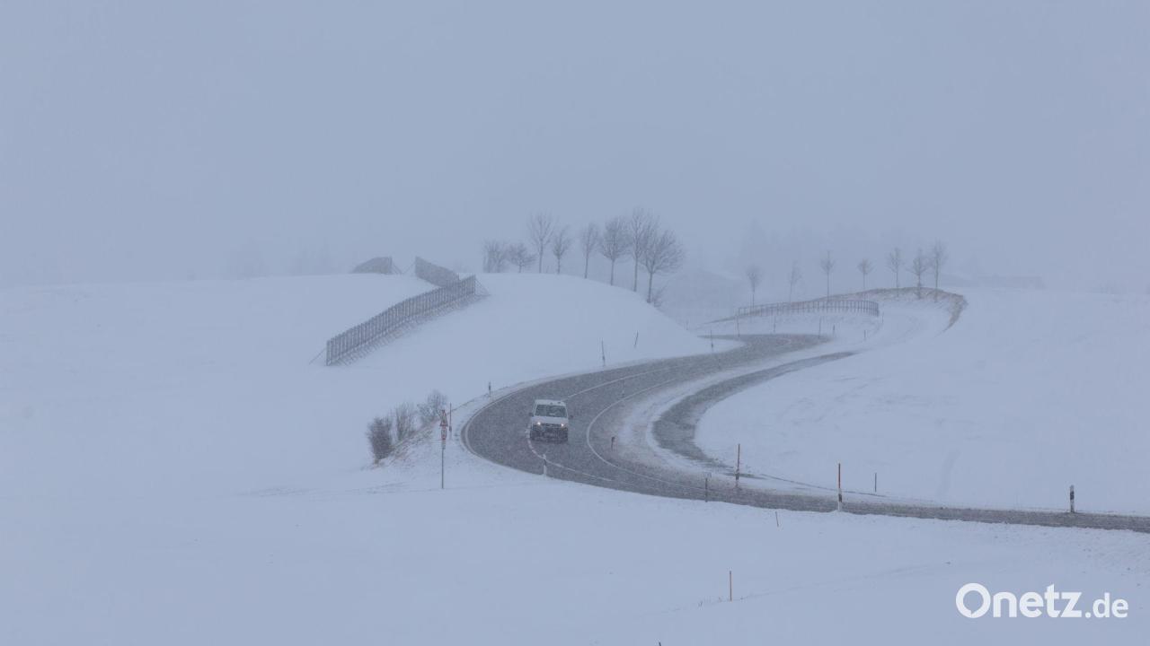 Dutzende Unfälle bei Glätte – Polizei mehrfach im Einsatz