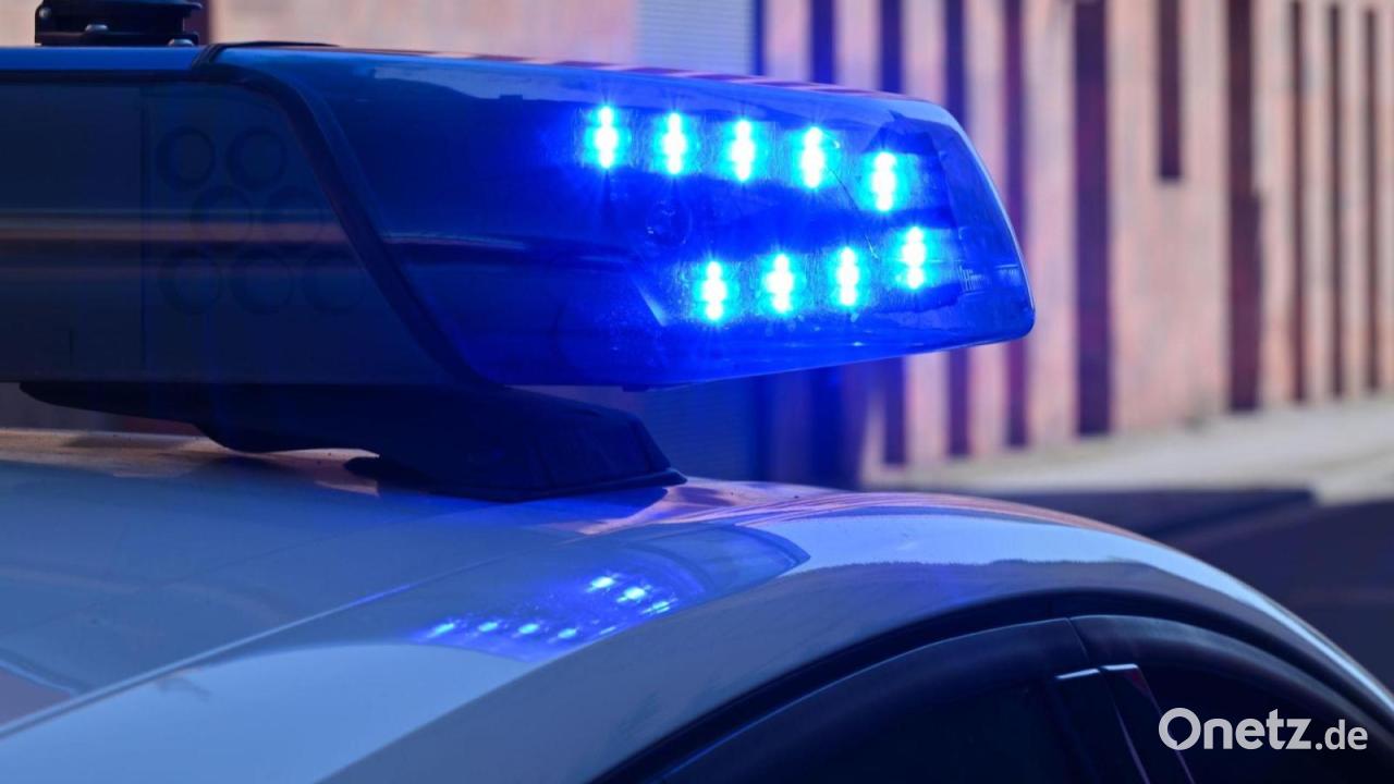 Auto überschlägt sich mehrfach – Fahrerin leicht verletzt