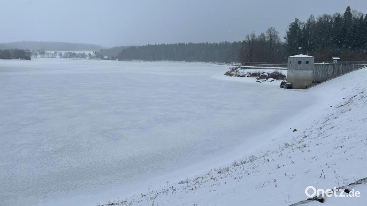 Eixendorfer-See-und-Liebensteinspeicher-Eisfl-chen-d-rfen-nicht-betreten-werden
