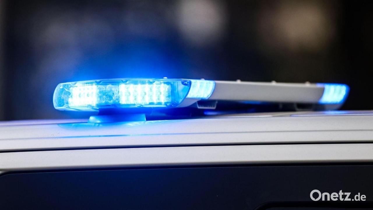 Unfall zwischen Trambahn und Auto in München