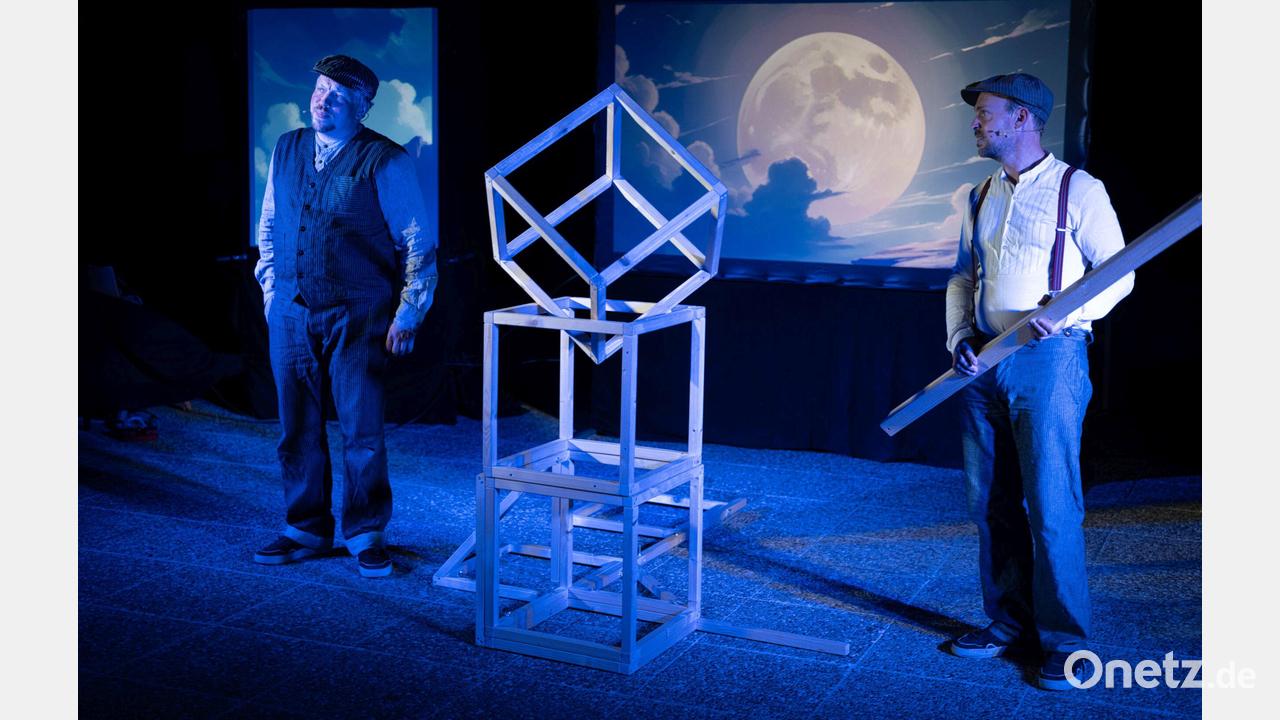 Was-bedeutet-es-deutsch-zu-sein-Theaterst-ck-ber-Identit-t-Vergangenheit-und-Zukunft