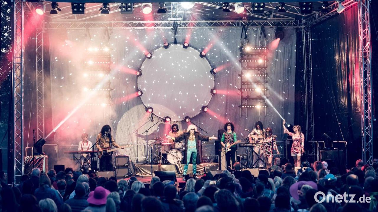 Die-Golden-Glitter-Band