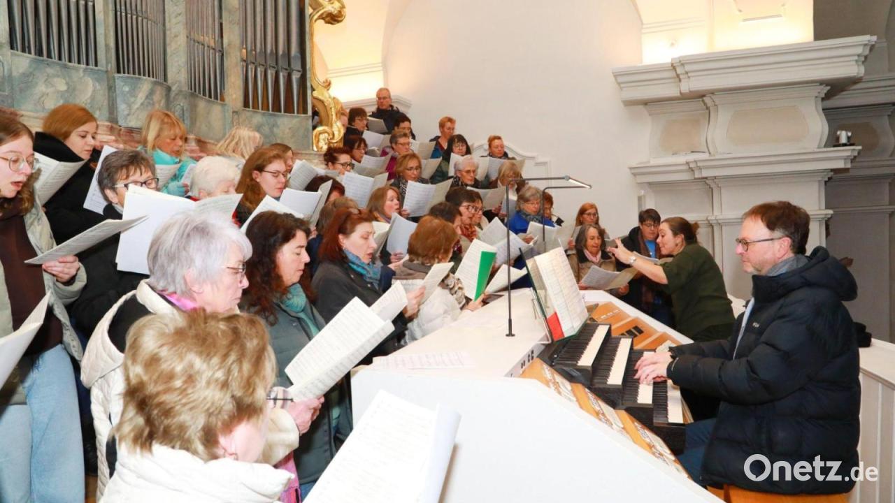 Erfolgreicher-Chortag-feiert-Erbendorfs-Status-als-Landmusikort