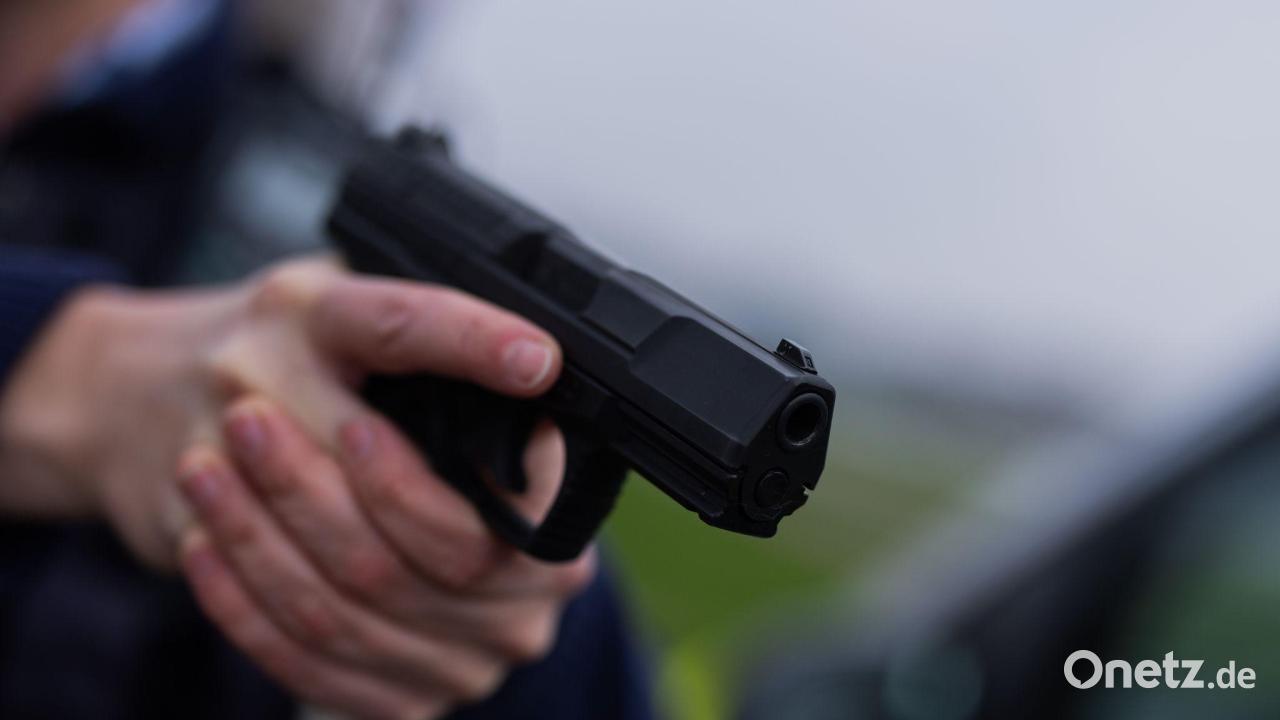 24-Jähriger greift in Klinik nach Dienstwaffe von Polizisten