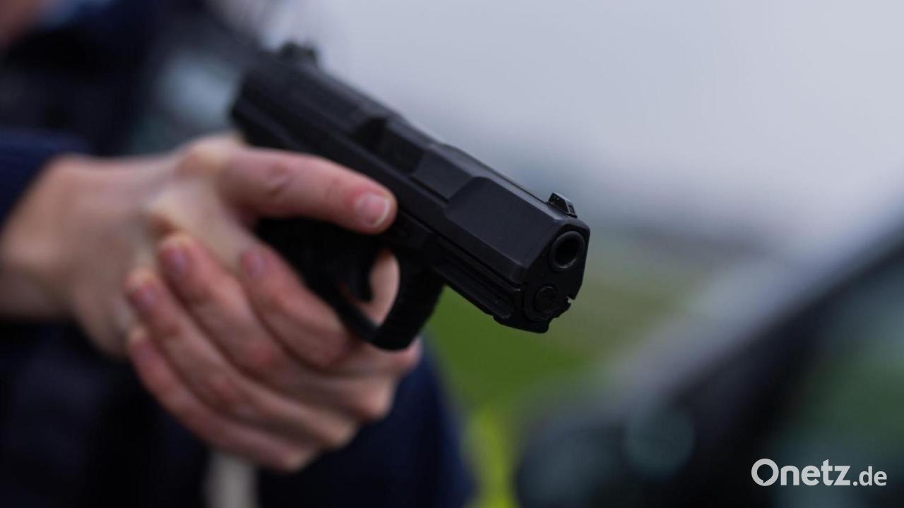 24-Jähriger greift in Klinik nach Dienstwaffe von Polizisten