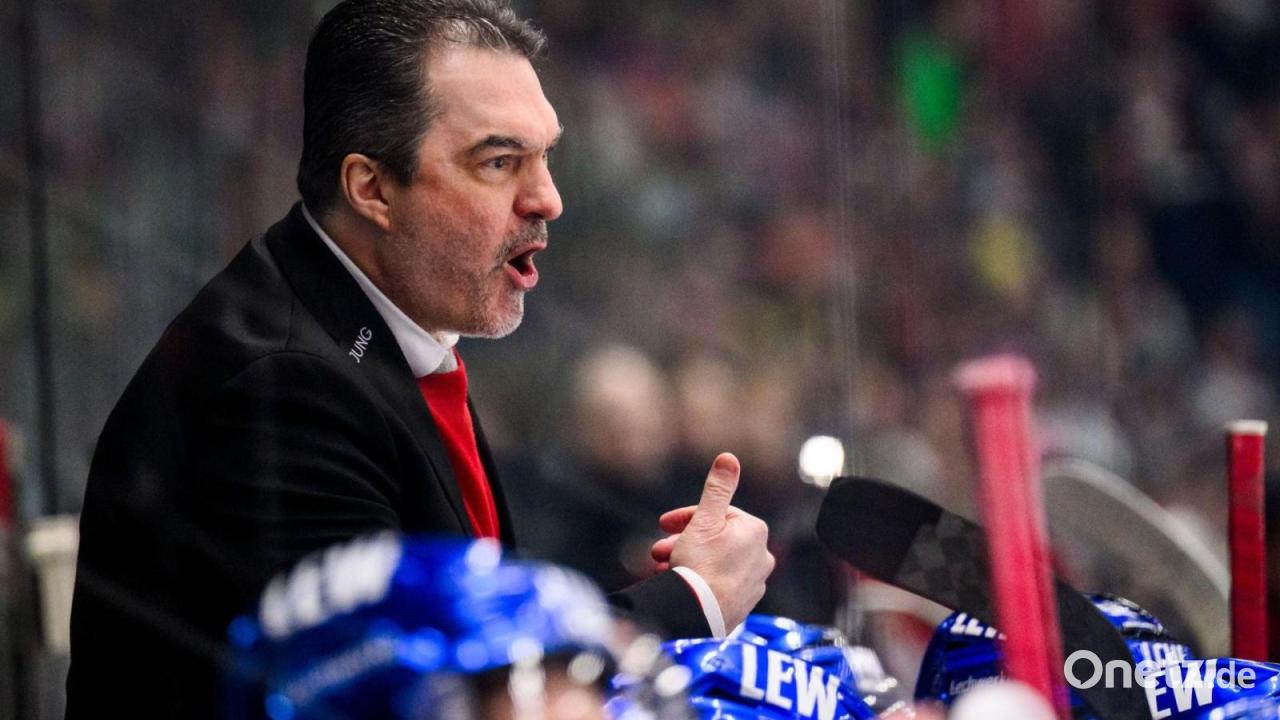 Augsburger Panther verlängern mit Torwart Jones