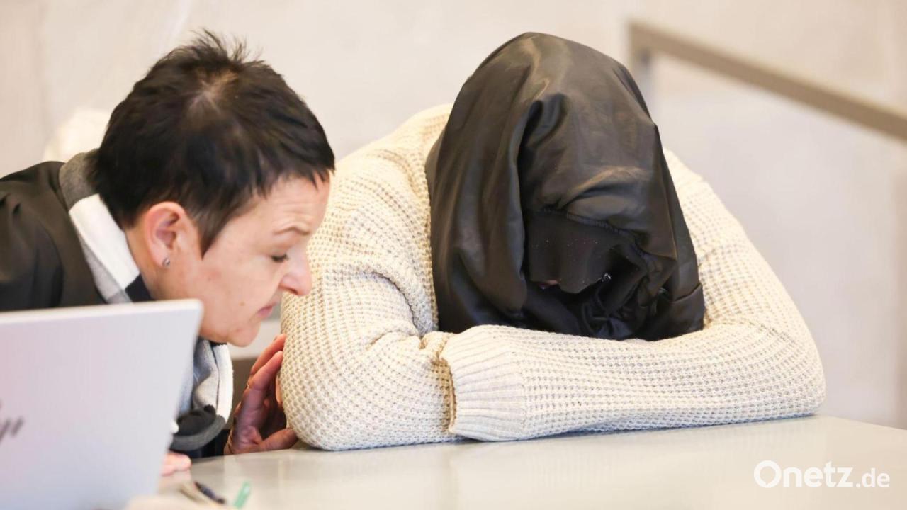 15-Jähriger am See erstochen – Angeklagte entschuldigt sich