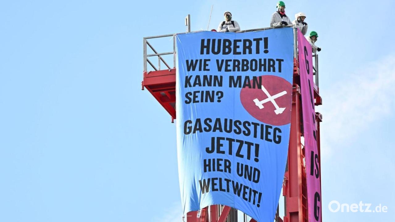 Durchsuchung nach Protest auf Bohrturm in Reichling