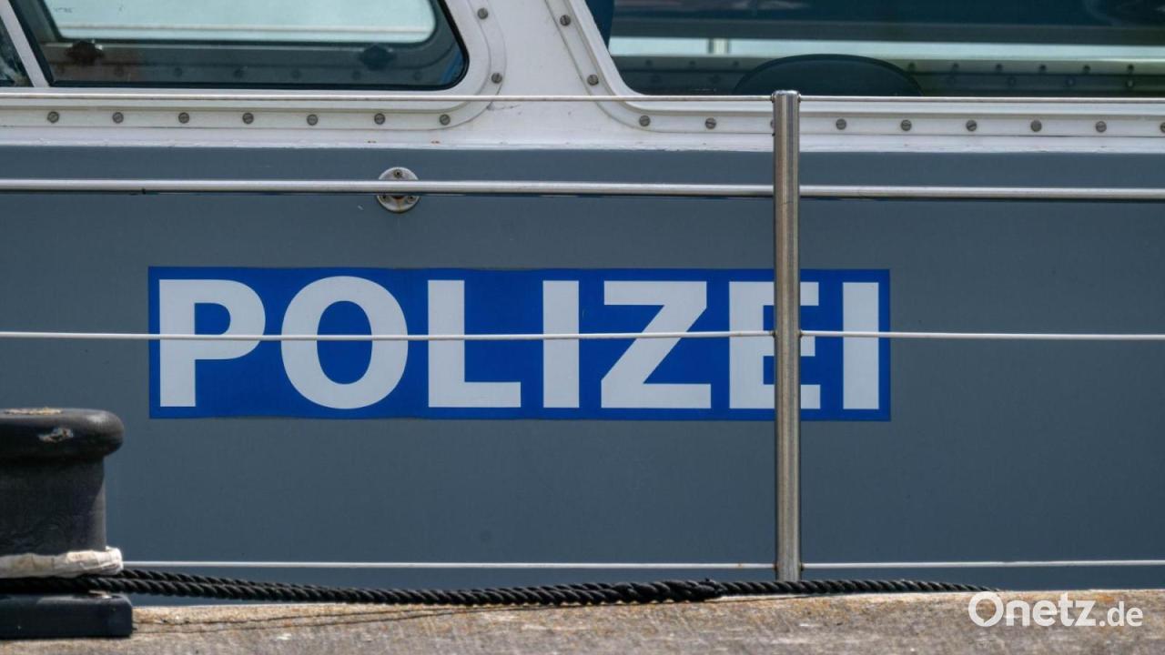 Main-Donau-Kanal bei Forchheim nach Schiffsunfall gesperrt