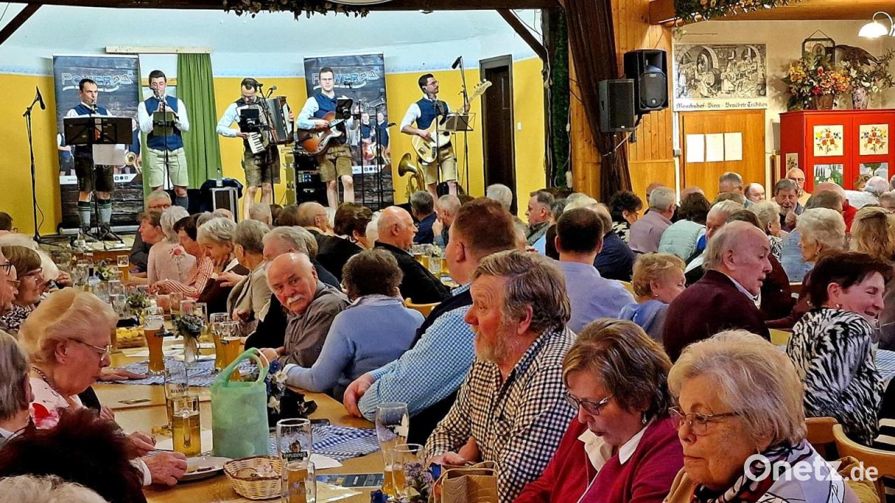 Volles-Haus-bei-den-Nordoberpf-lzer-Musikfreunden