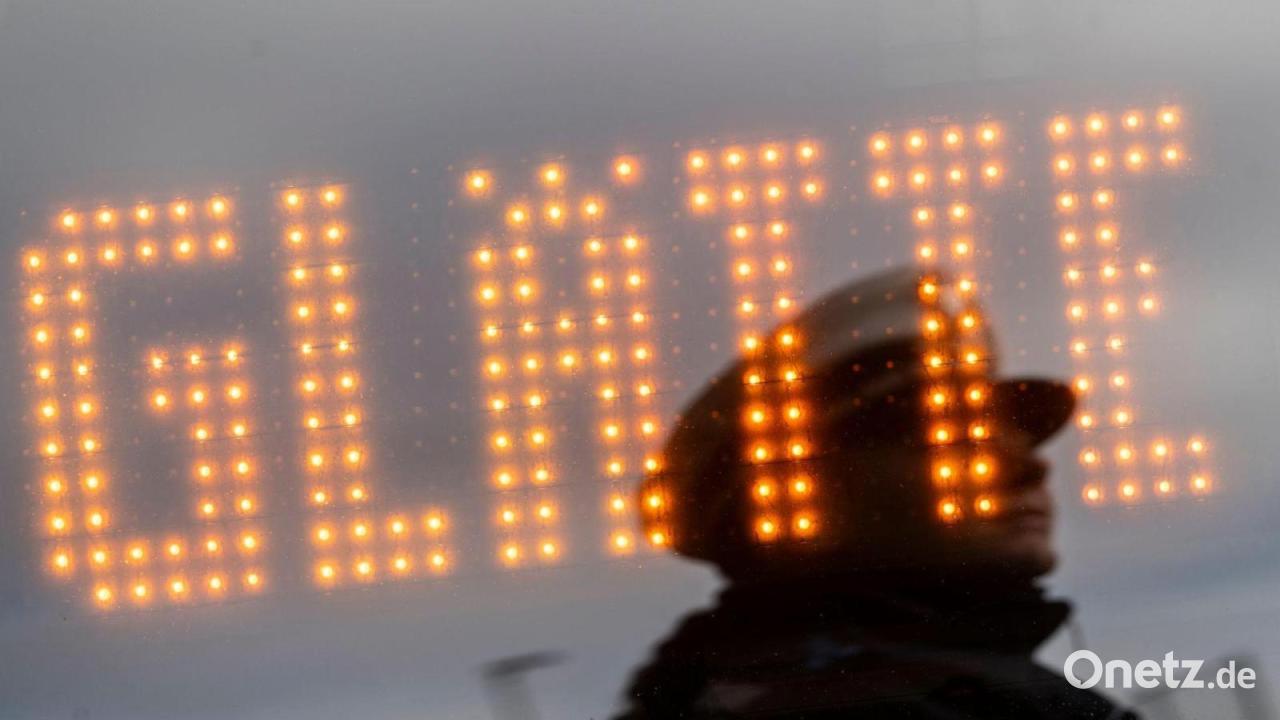 Glatteis in Bayern - Mehrere Unfälle am Wochenende