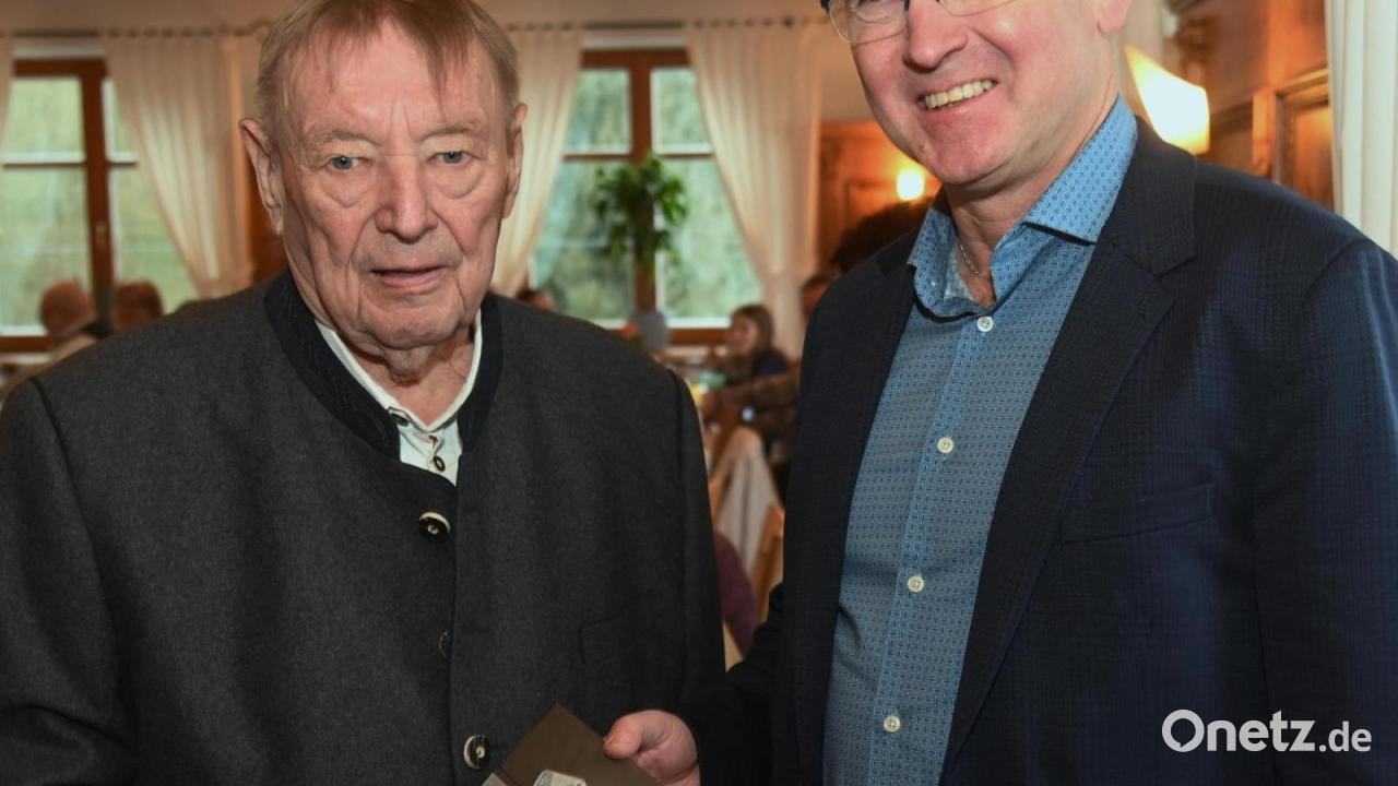 Amberger-Arzt-Franz-Rahm-feierte-seinen-90-Geburtstag