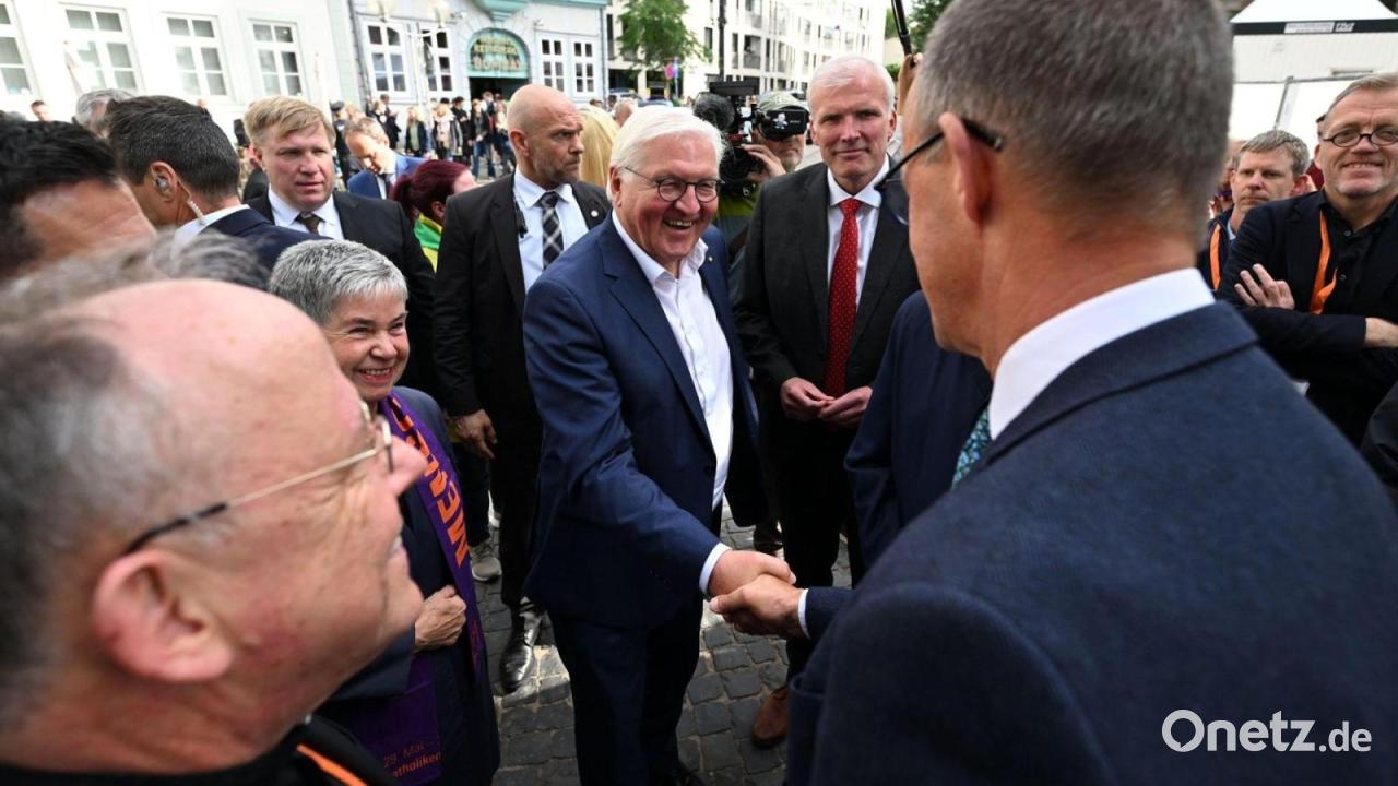 Steinmeier und Merz beim Katholikentag in Würzburg dabei