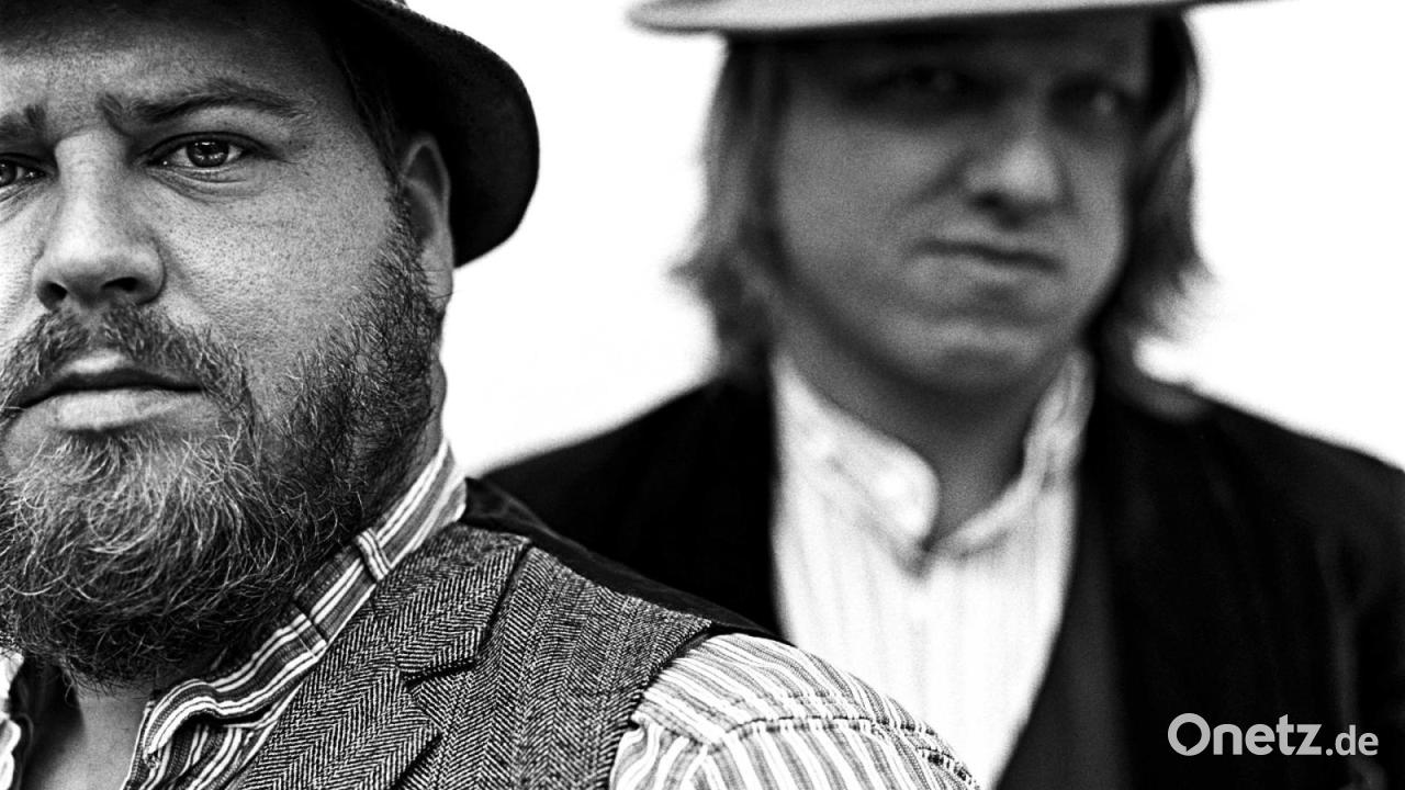 Wirtshausmusik-und-Philosophie-Tom-Basti-kommen-mit-Zeitlang-nach-Tirschenreuth