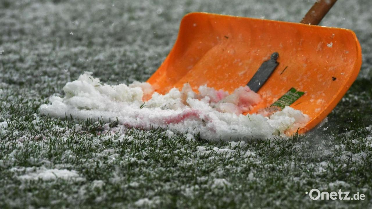 Schnee-und-Eis-Frauen-Spiel-Jena-gegen-Bayern-abgesagt