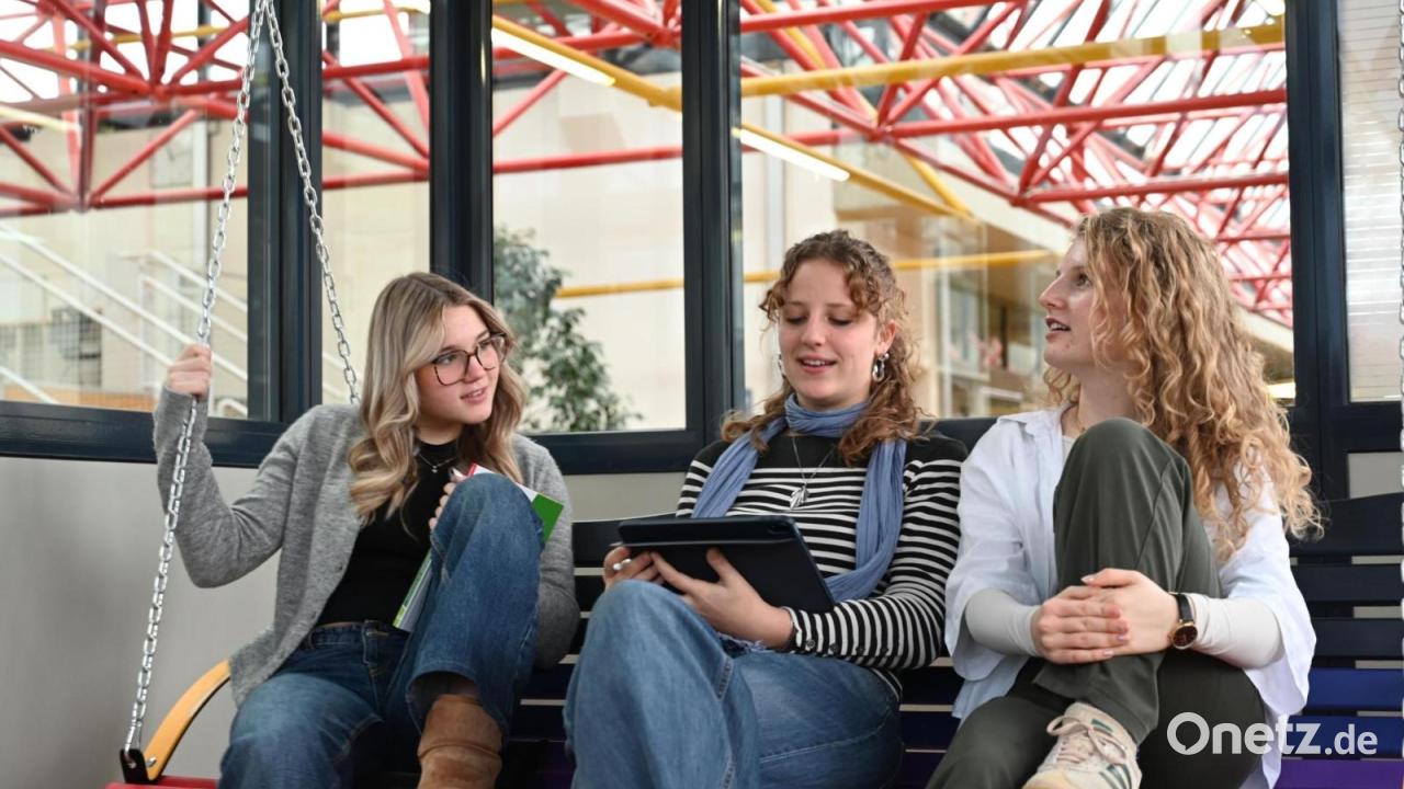 -Elly-Rallye-Kennenlernabend-am-Elly-Heuss-Gymnasium-Weiden-f-r-Viertkl-sslerinnen