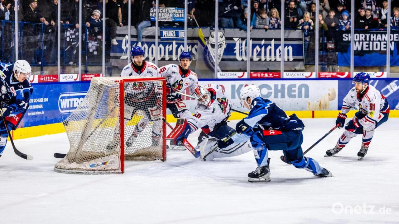 3-0-F-hrung-verspielt-Blue-Devils-Weiden-kassieren-bittere-Heimpleite