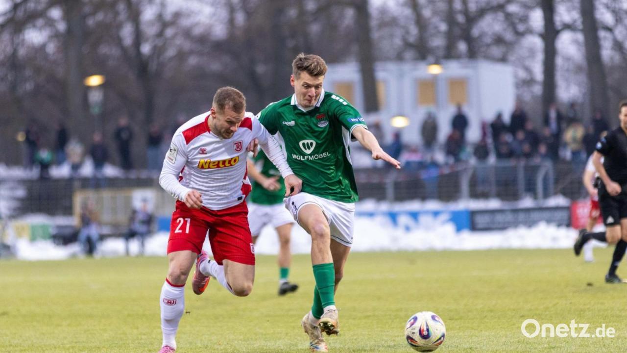 Gebhardt-und-Eichinger-retten-den-SSV-Jahn-Wichtige-drei-Punkte-beim-Schlusslicht-Schweinfurt