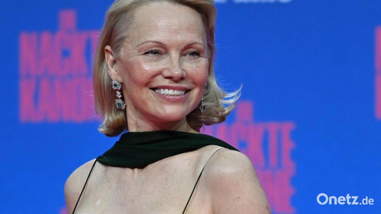 Pamela-Anderson-und-Channing-Tatum-kommen-zur-Berlinale