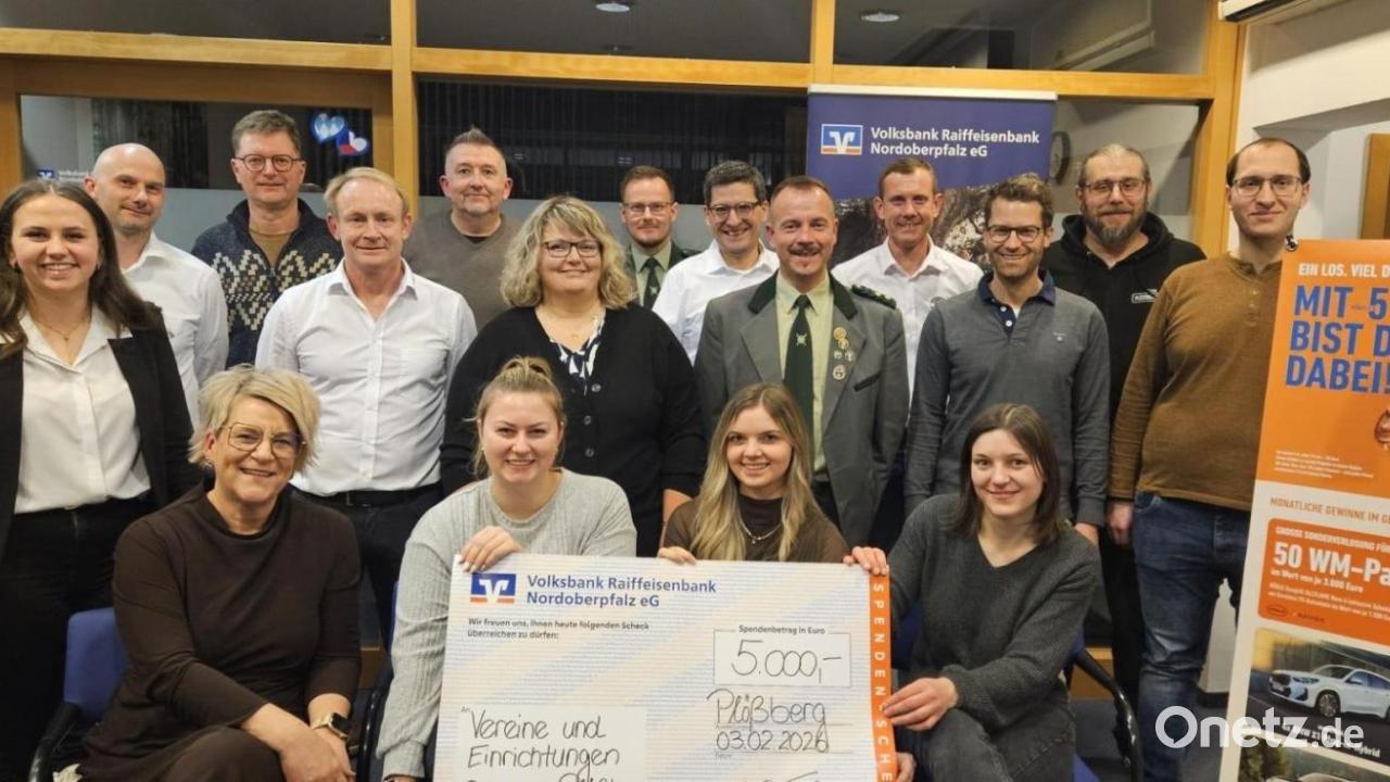 Volksbank-Raiffeisenbank-verteilt-5-000-Euro-an-lokale-Vereine