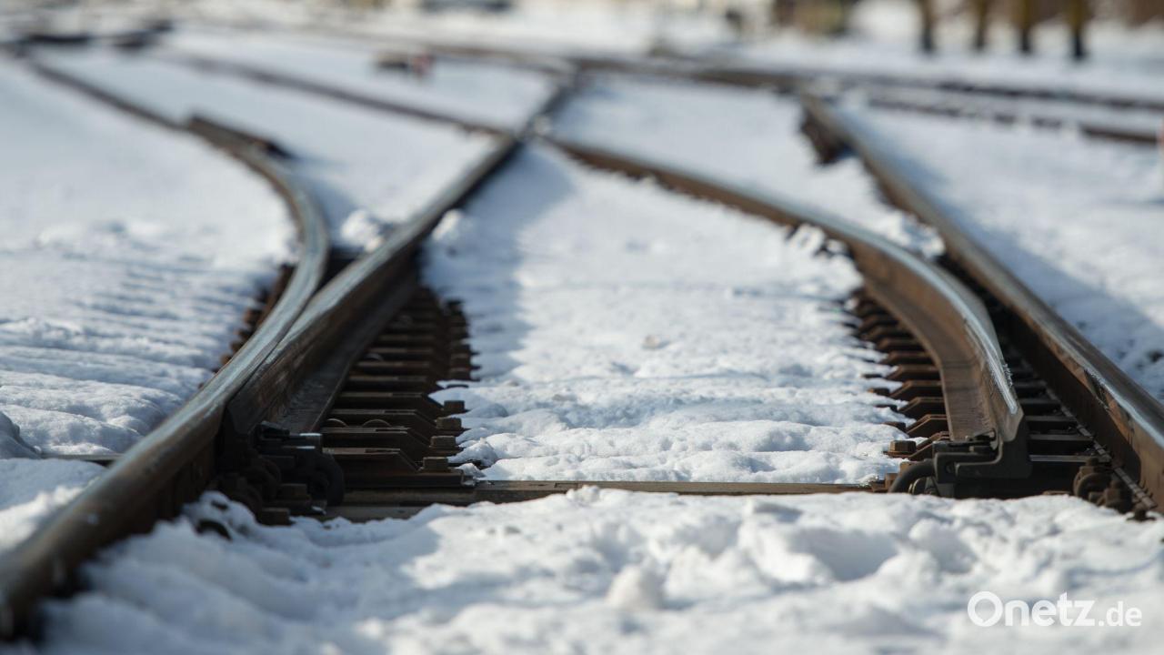 Bahnstrecke-zwischen-Maxh-tte-und-Schwandorf-gesperrt