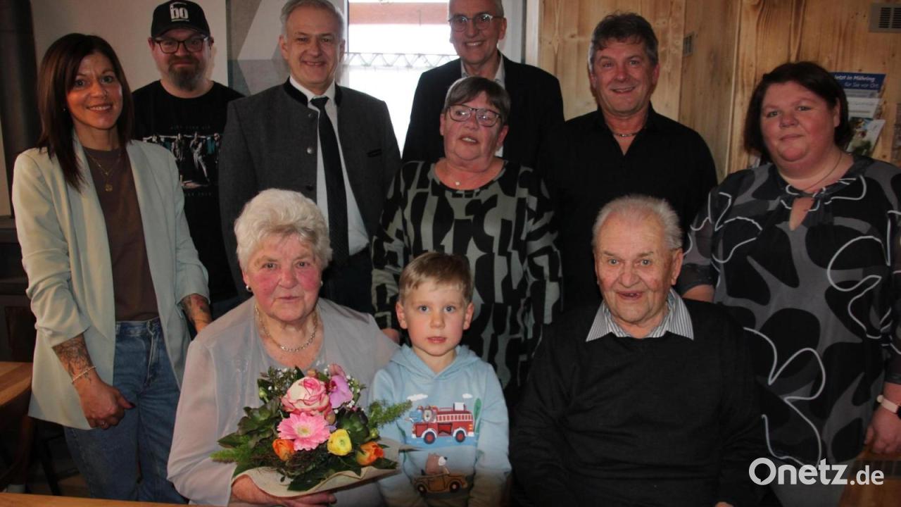 Hildegard-und-Horst-Scholz-feiern-Eiserne-Hochzeit-in-M-hring