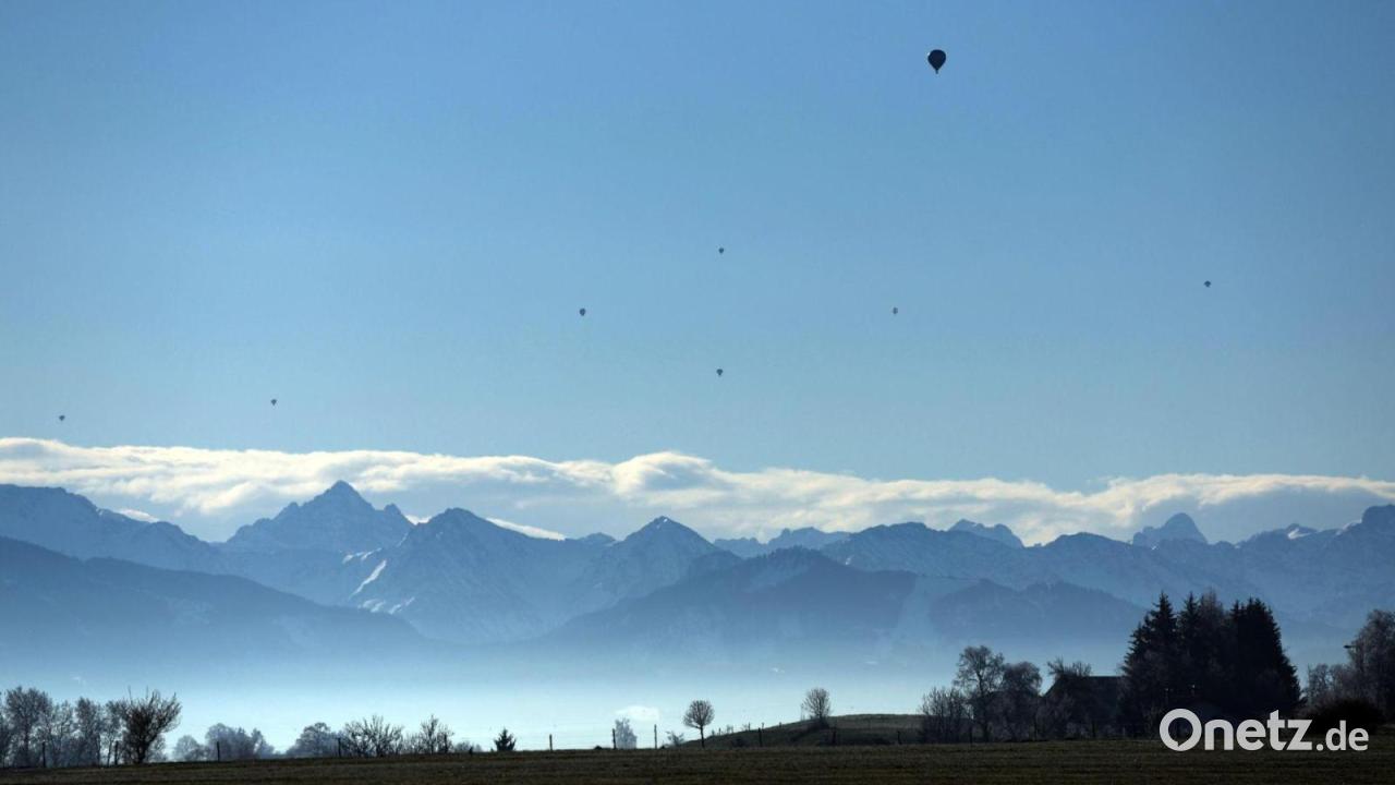 Sonne-nur-in-den-Alpen-sonst-bleibt-es-tr-b