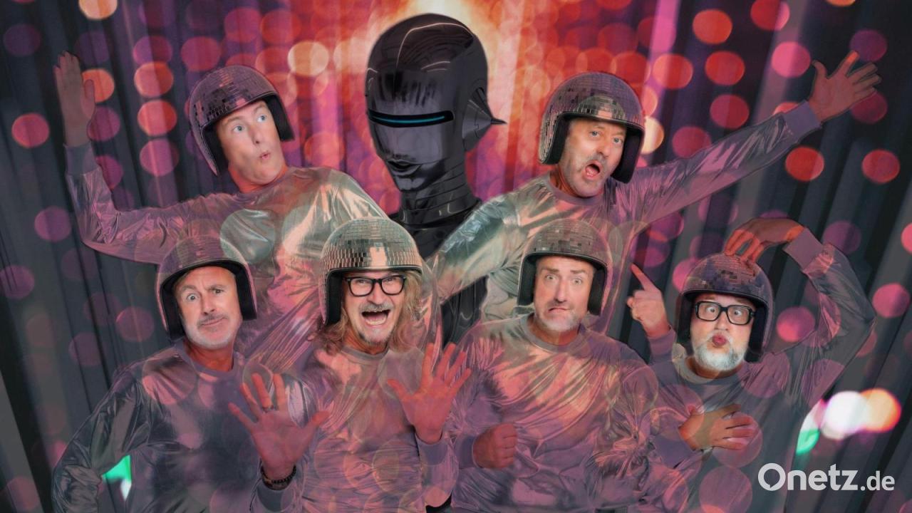 -Zukunftsmusik-Das-Beste-von-gestern-pr-sentiert-Six-Pack-im-Sommer-im-Schlosshof-in-Brand