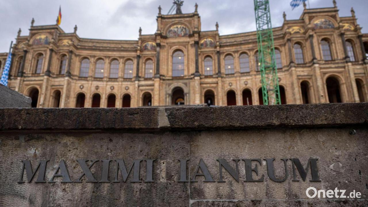 Scharfe Kritik an Weißwurstfrühstück im Landtag mit Höcke