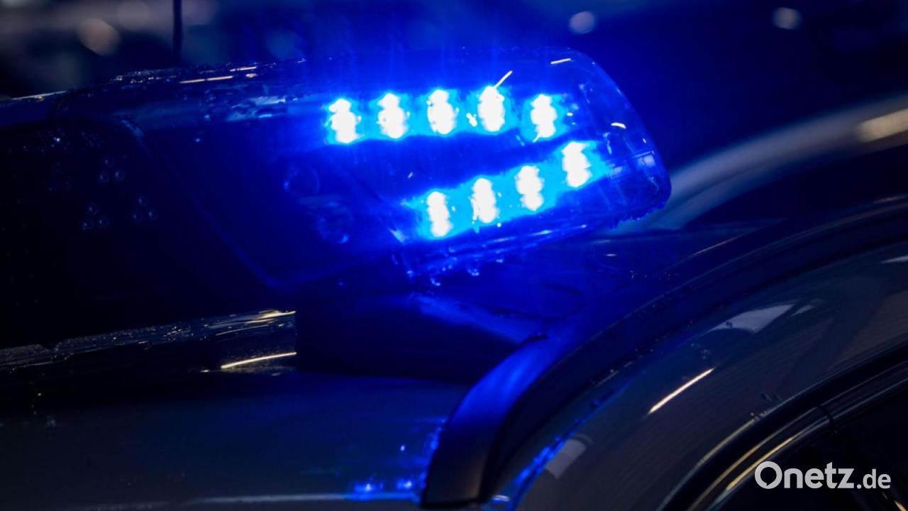 Schlag geht daneben - Angreifer verletzt sich schwer