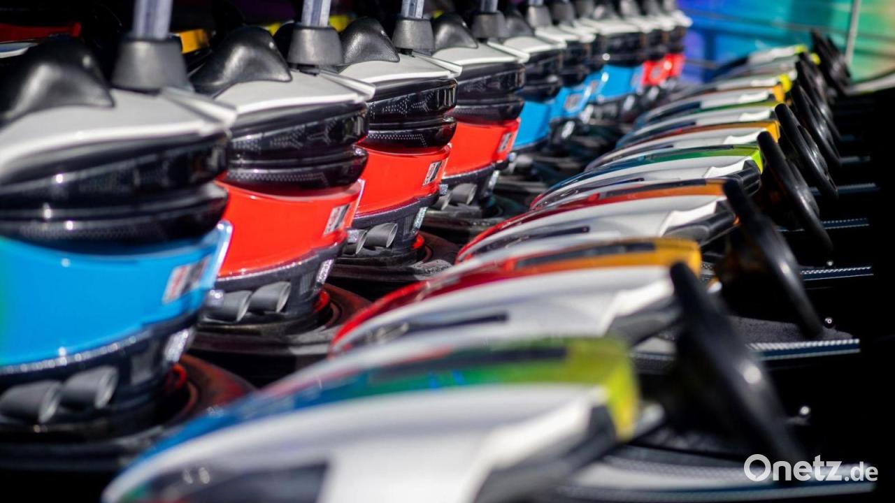 Mit Auto im Autoscooter – Rentnerin wollte nur Geld abheben