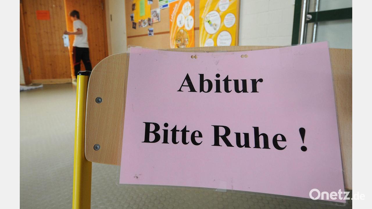 Erster G9-Jahrgang beginnt mit Abiturprüfungen