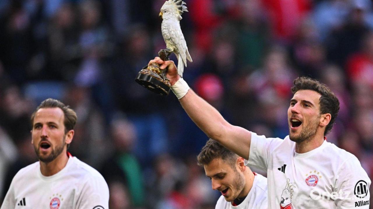 Warum der FC Bayern mit einem Kakadu feiert