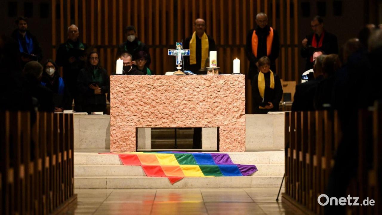 Segnung queerer Paare? Bayern geteilt