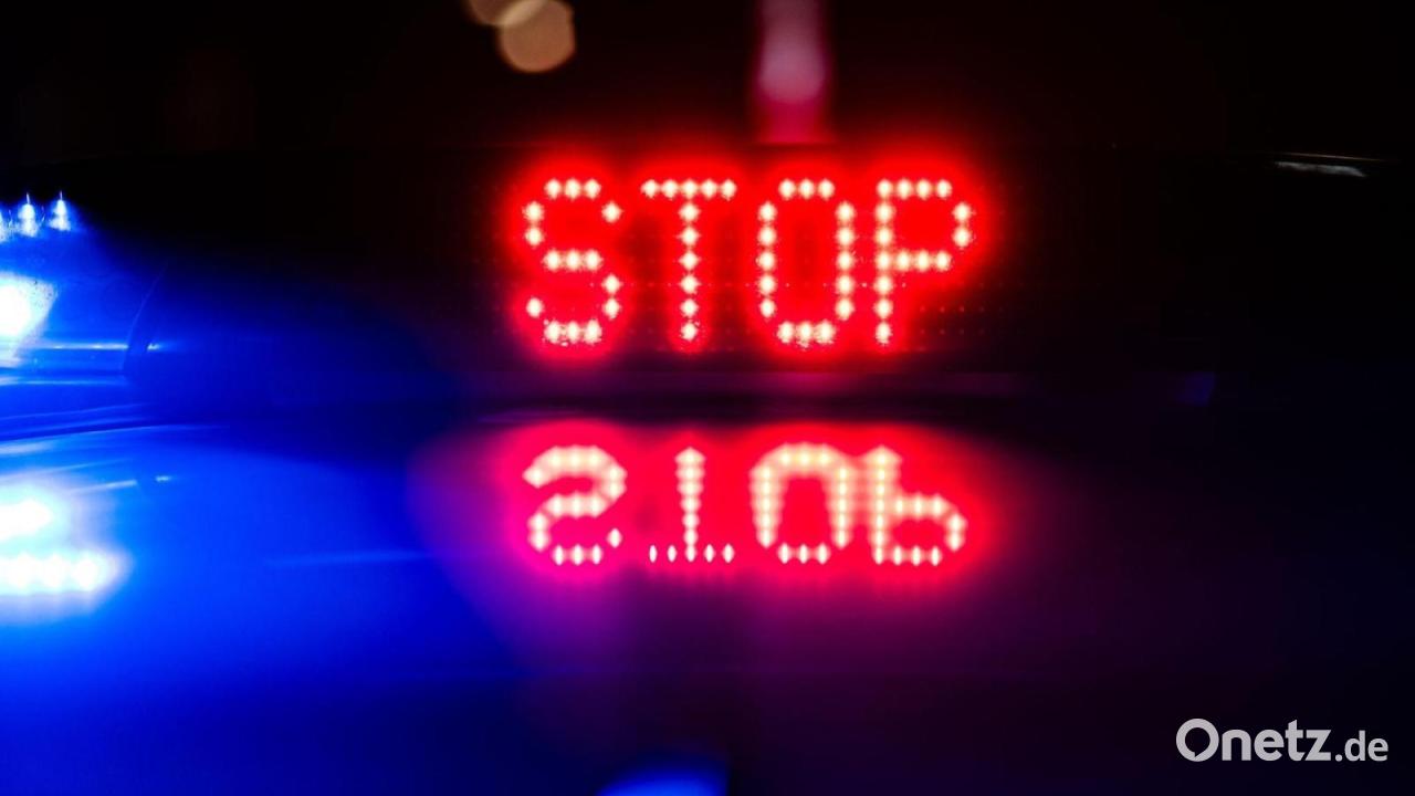 Fahranfänger rast an Zivilstreife der Polizei vorbei