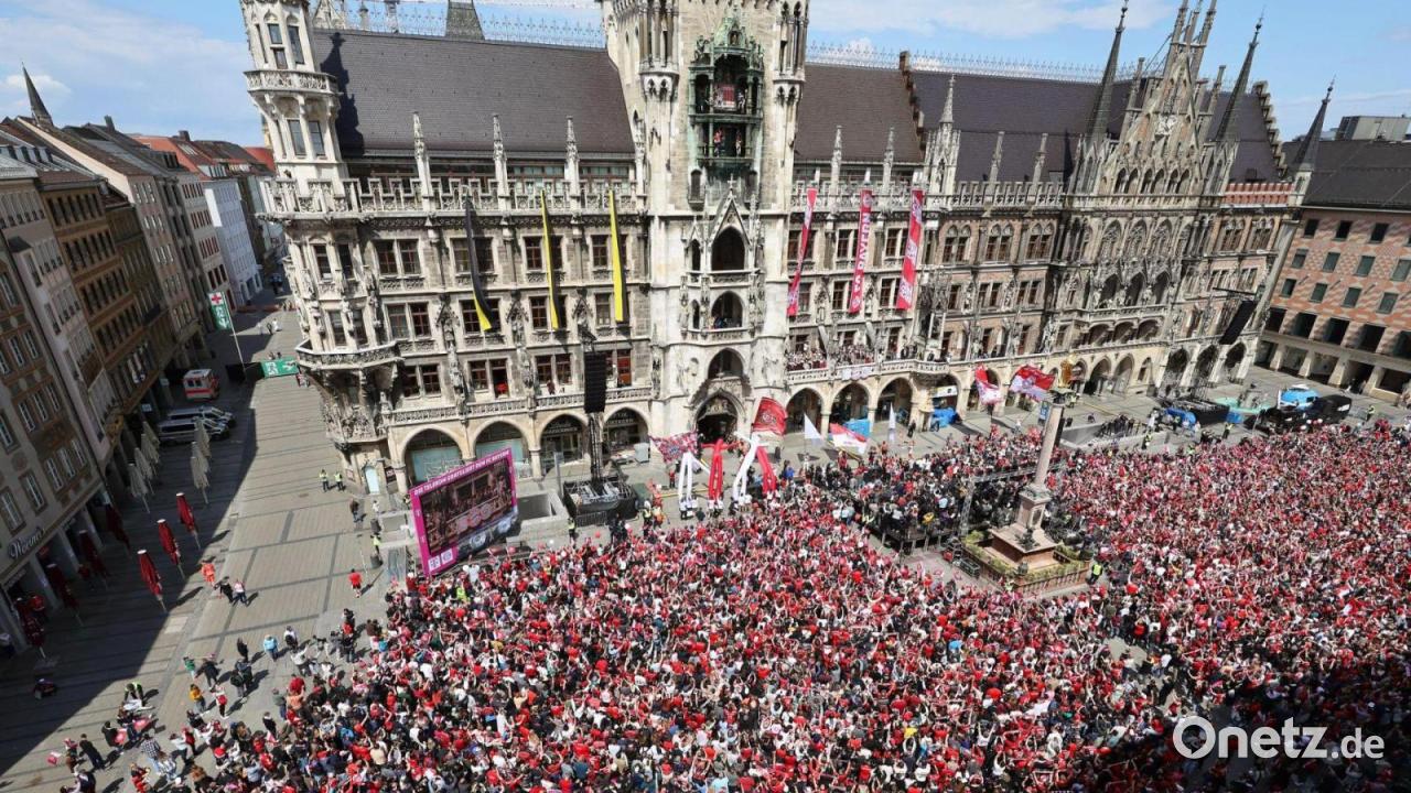 FC Bayern feiert am 17. Mai auf Münchner Marienplatz