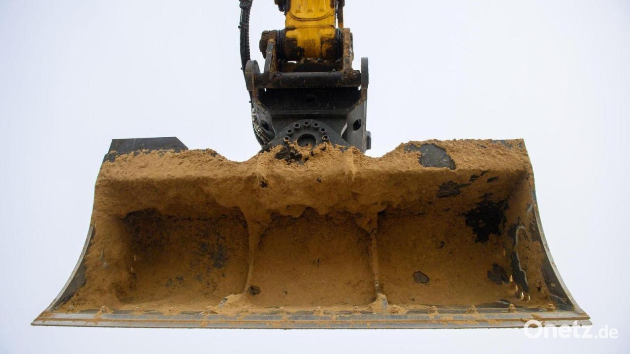 Bagger beschädigt Gasleitung - 50 Menschen evakuiert