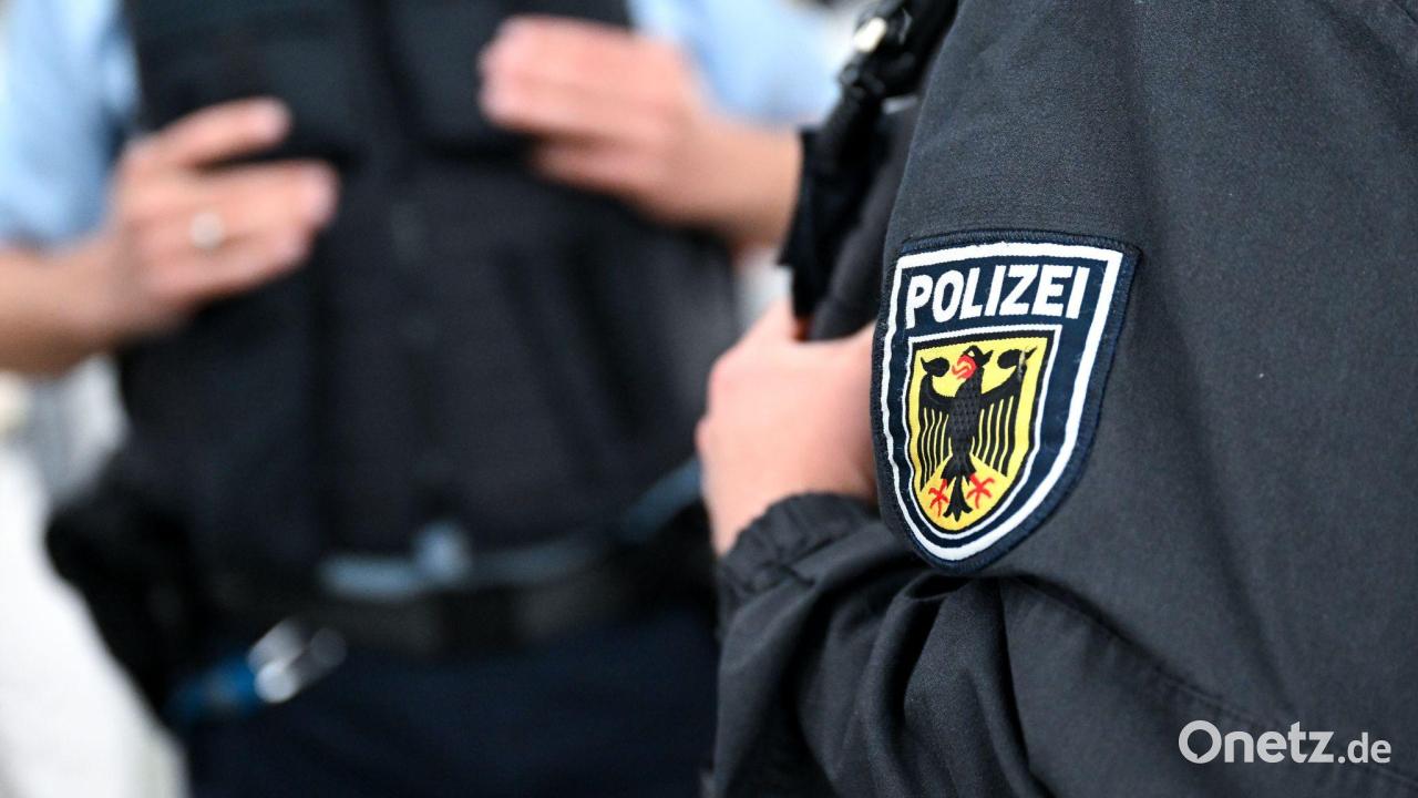 Mann soll 16-Jährige an S-Bahnhof sexuell belästigt haben
