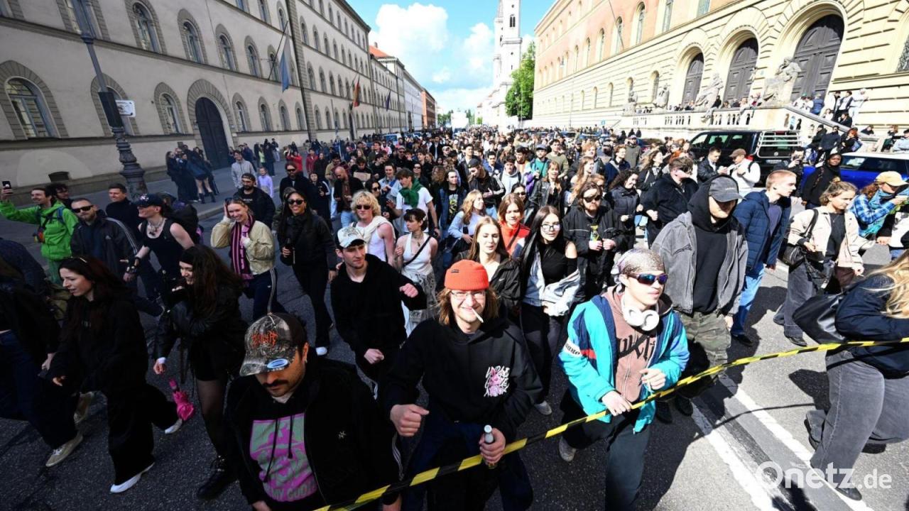 Münchner „Krachparade“ wird Großdemo