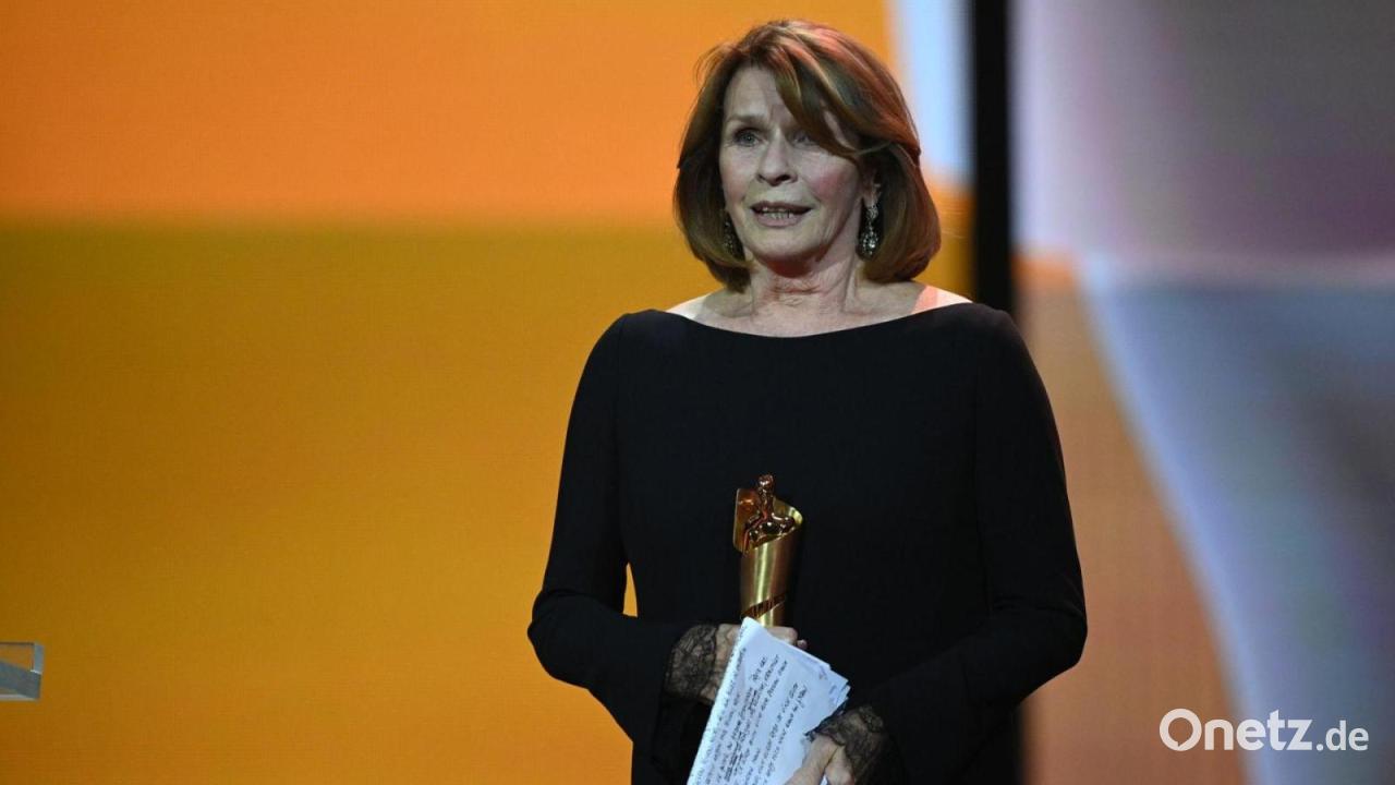 Senta Berger beim Spielen: „Da trickse ich, wo ich kann“