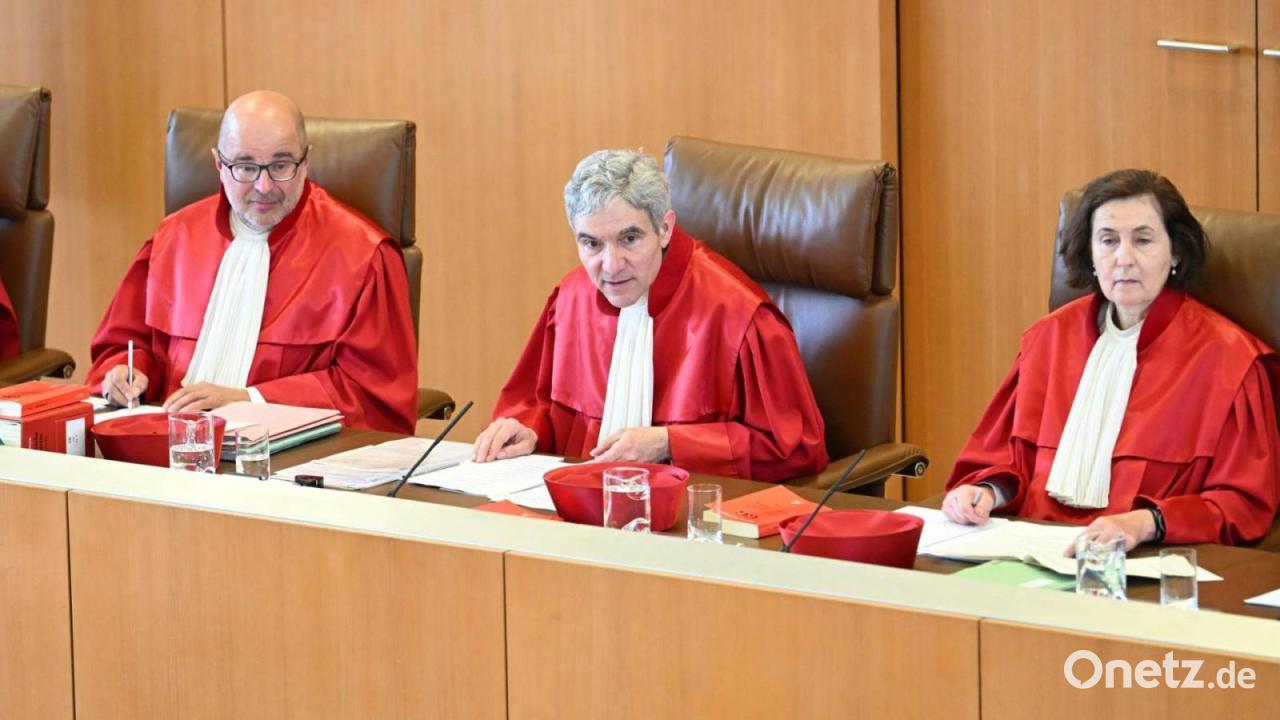 Karlsruhe prüft Sonderkündigungsrecht für TV-Verträge