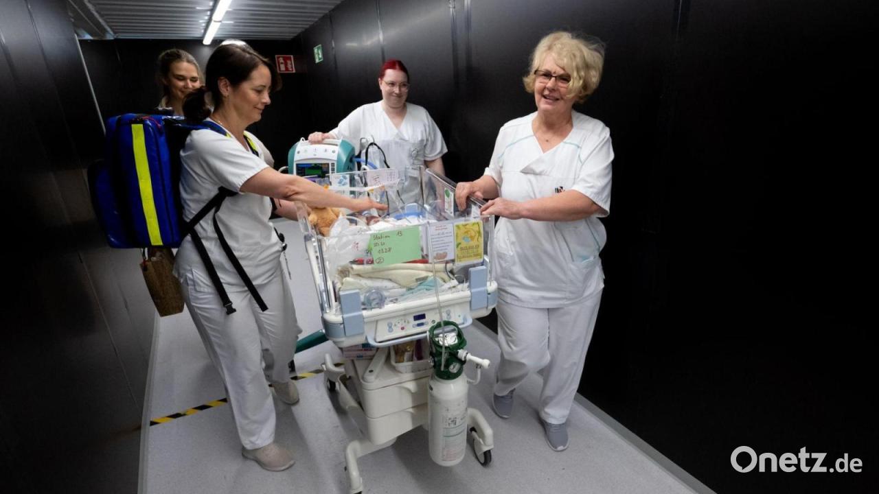 Mit den Patienten im Bett: Münchner Klinik zieht um