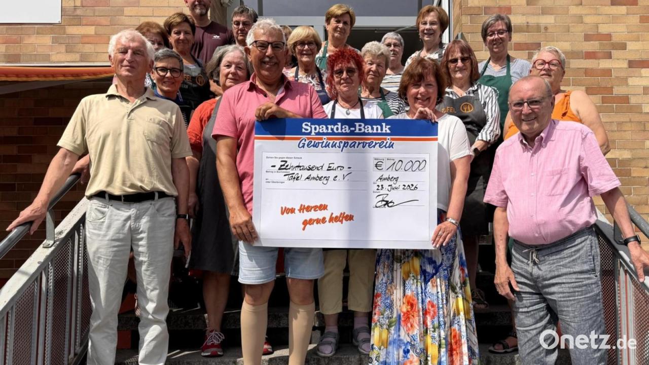 Sparda-Bank spendet 10. 000 Euro an Amberger Tafel