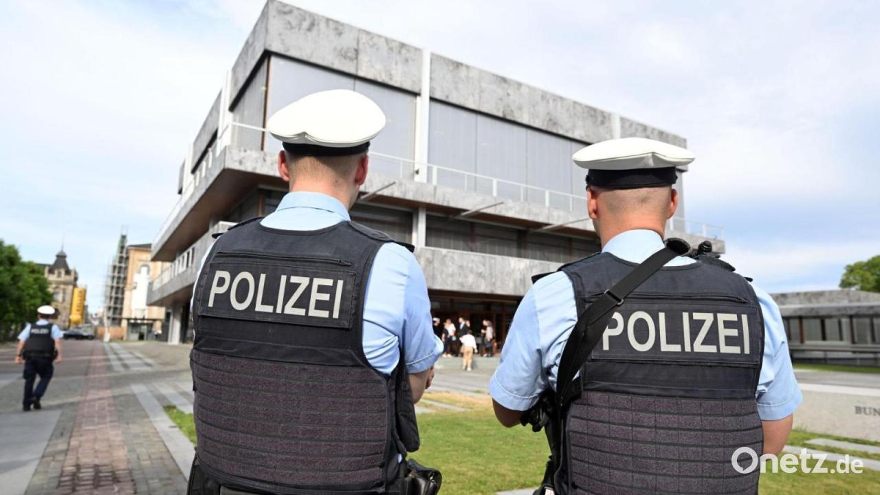 Darf Bayerns Polizei mehr als das Grundgesetz erlaubt?