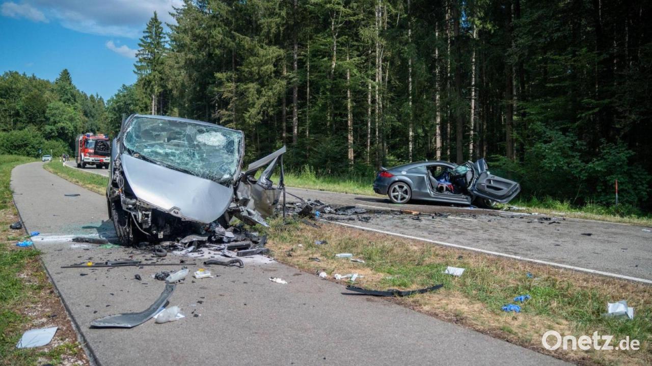 Drei Tote bei Frontalzusammenstoß